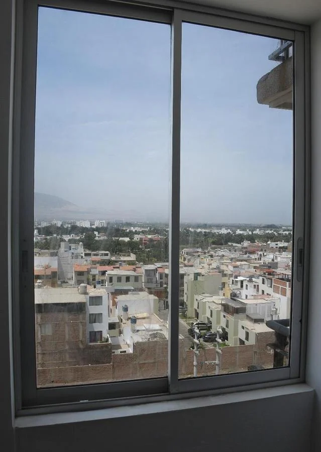 Departamento de Estreno en Urb. El Golf - Vista 6